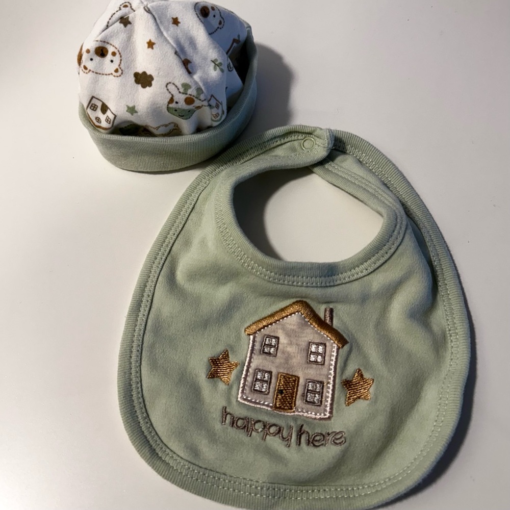 Green Baby Bib and Hat Set 3-6mo